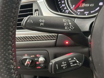 Car image 37