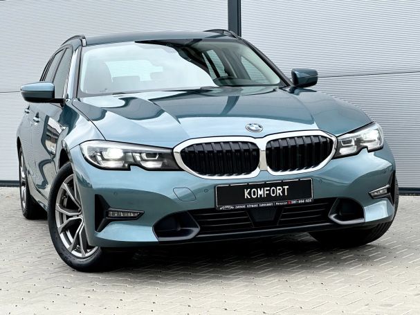 BMW 320d Touring Sport Line 140 kW image number 9