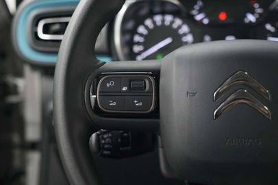 Car image 31