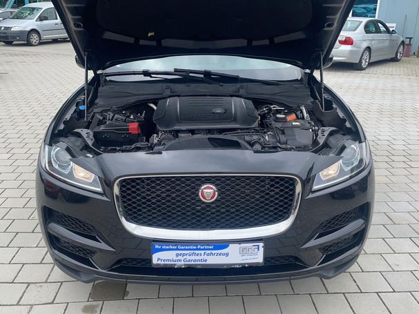 Jaguar F-Pace 20d AWD Pure 132 kW image number 19