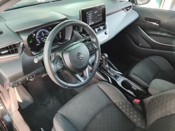 Car image 11