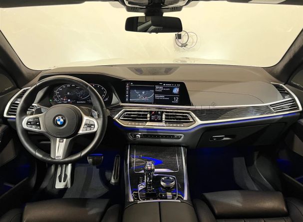 BMW X7 M50i xDrive 390 kW image number 3