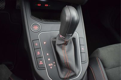 Car image 37