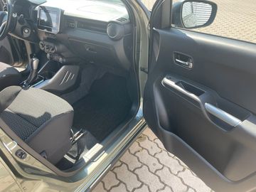 Car image 12