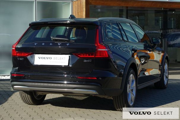 Volvo V60 Cross Country AWD 145 kW image number 7