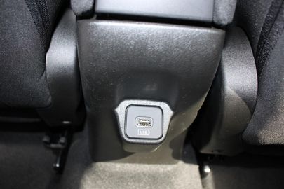 Car image 23