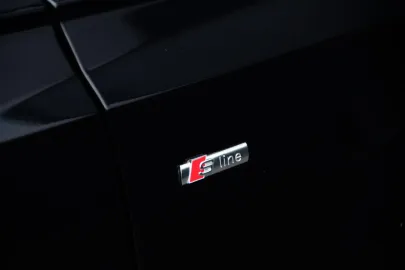 Car image 32