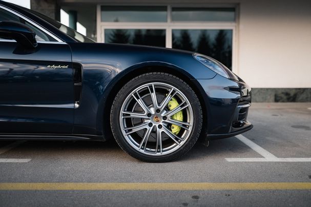 Porsche Panamera 4 E-Hybrid 340 kW image number 10