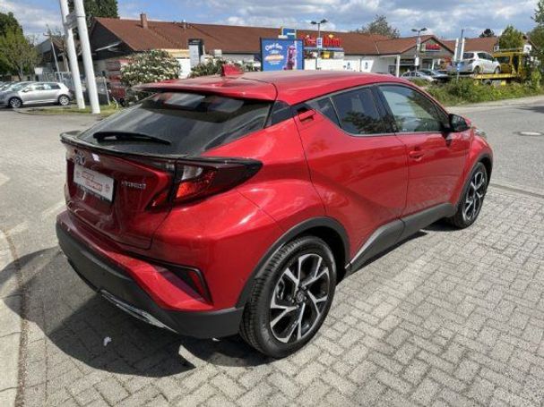 Toyota C-HR Hybrid 135 kW image number 13