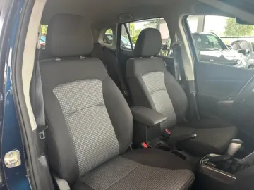 Car image 28