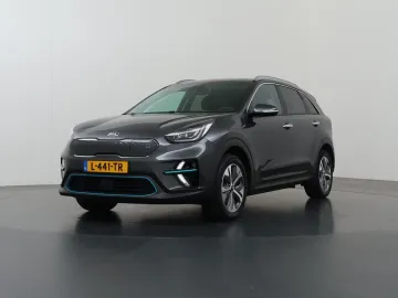 Car image 38