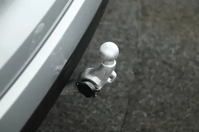 Car image 32
