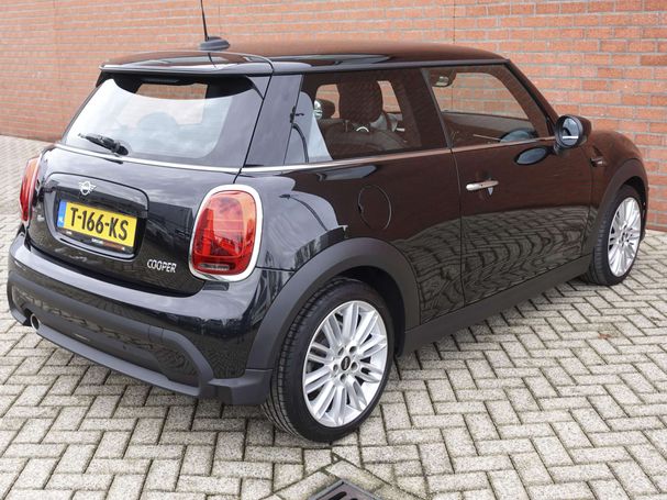 Mini Cooper Edition 100 kW image number 10