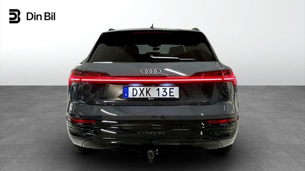 Audi Q8 55 quattro e-tron 304 kW image number 9