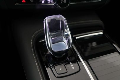 Car image 37