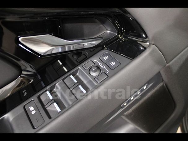 Land Rover Range Rover Evoque P300e PHEV AWD 227 kW image number 15