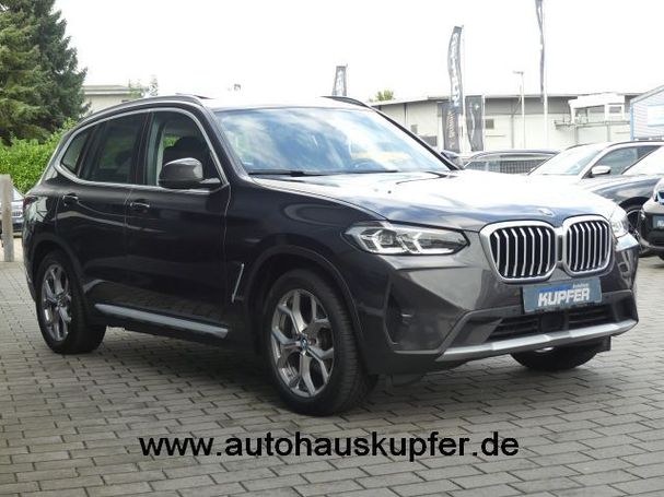 BMW X3 xDrive20i 135 kW image number 2