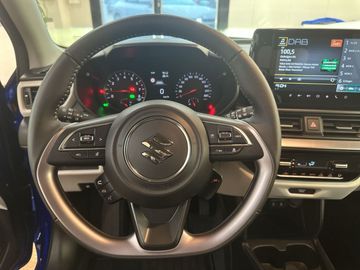 Car image 15