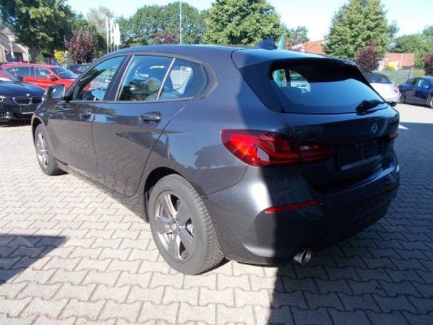 BMW 118i 103 kW image number 8