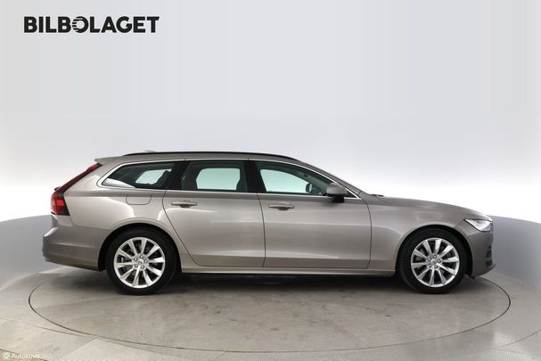 Volvo V90 B4 AWD Momentum 147 kW image number 2