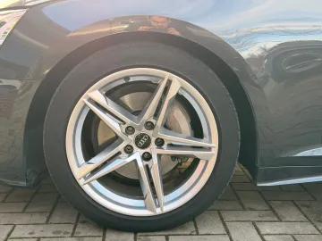 Car image 42