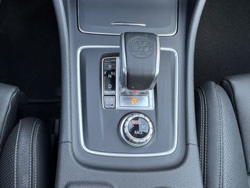 Car image 28