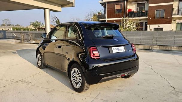 Fiat 500 e 70 kW image number 7