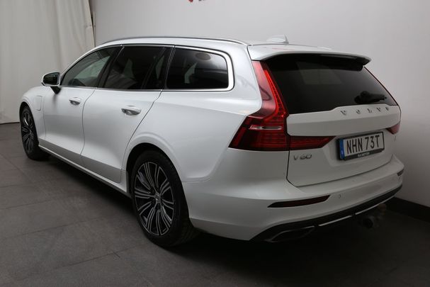 Volvo V60 T6 Recharge AWD 250 kW image number 2