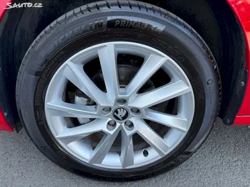Car image 35