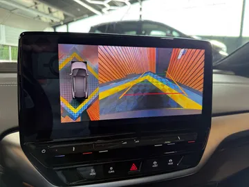 Car image 27