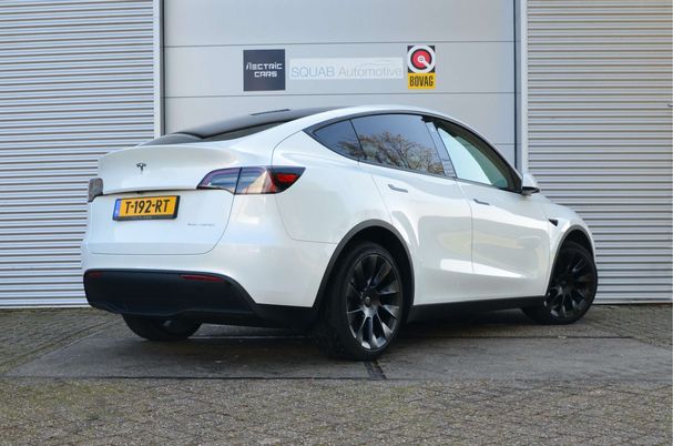 Tesla Model Y Long Range AWD 258 kW image number 8