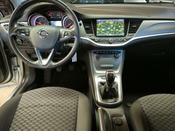 Car image 11