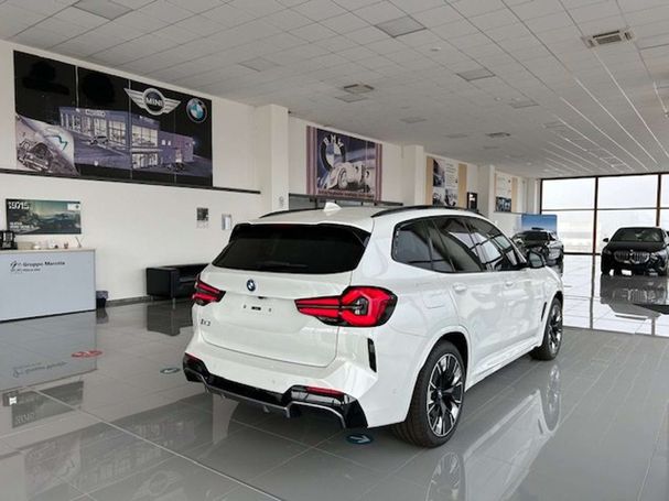 BMW iX3 M Sport Impressive 210 kW image number 7