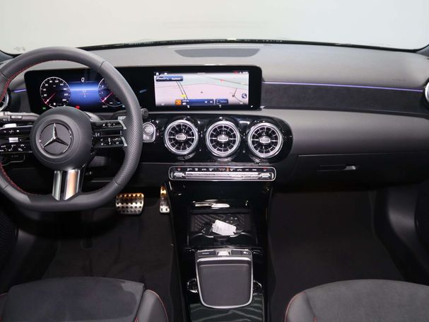 Mercedes-Benz A 180 100 kW image number 20