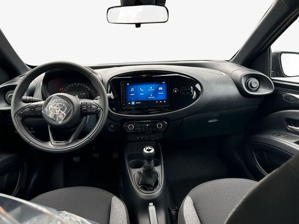 Toyota Aygo X 53 kW image number 9