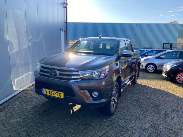 Toyota Hilux D Double Cab 2.4 4D Executive 110 kW image number 3