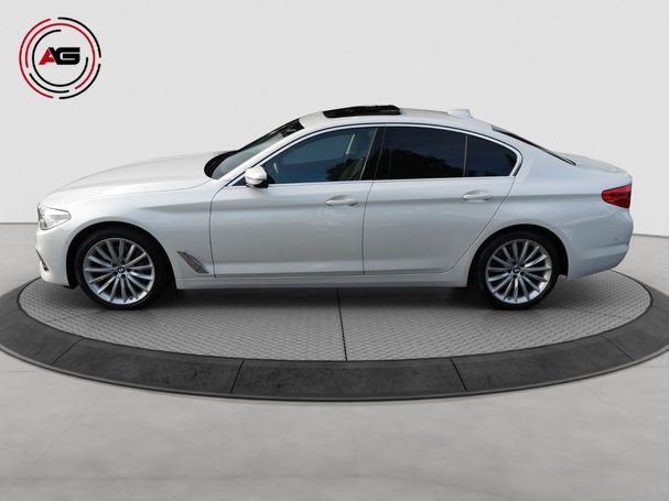 BMW 540i Luxury Line 250 kW image number 8