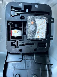 Car image 30