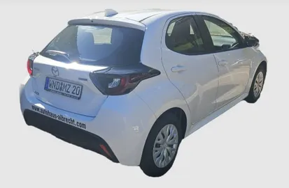 Car image 2
