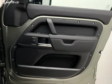 Car image 43