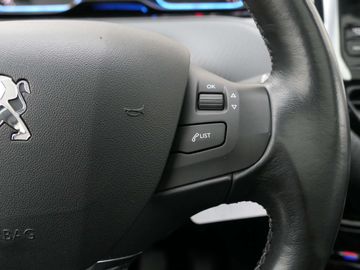 Car image 38