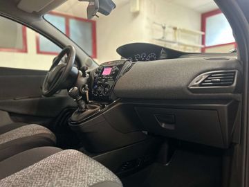 Car image 45