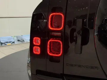 Car image 38