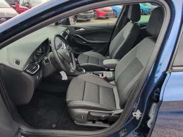 Car image 37