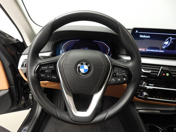 BMW 520i 135 kW image number 15