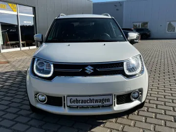 Car image 2