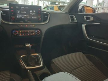 Car image 25