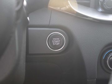 Car image 36