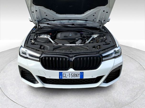 BMW 520d Touring xDrive 140 kW image number 13