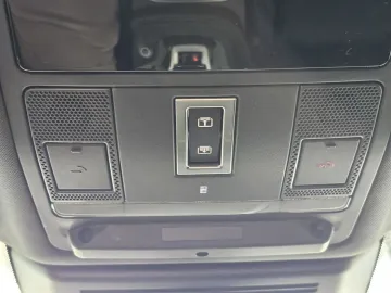 Car image 36